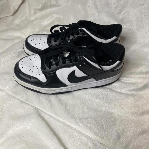 Nike Dunk Low Black and White (Panda) Sneakers Size 6.5 - Picture 3 of 7